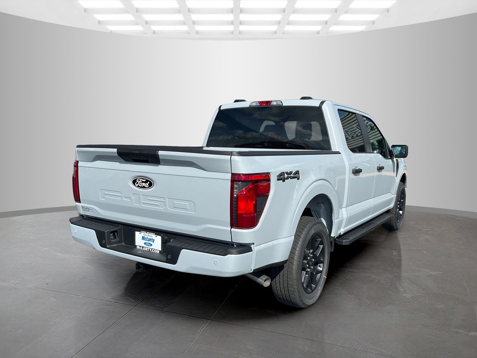 2025 Ford F-150 STX photo 4