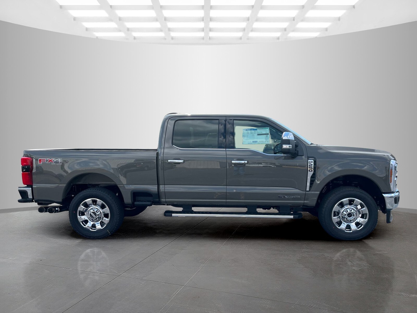 2026 Ford F-250 Lariat photo 3