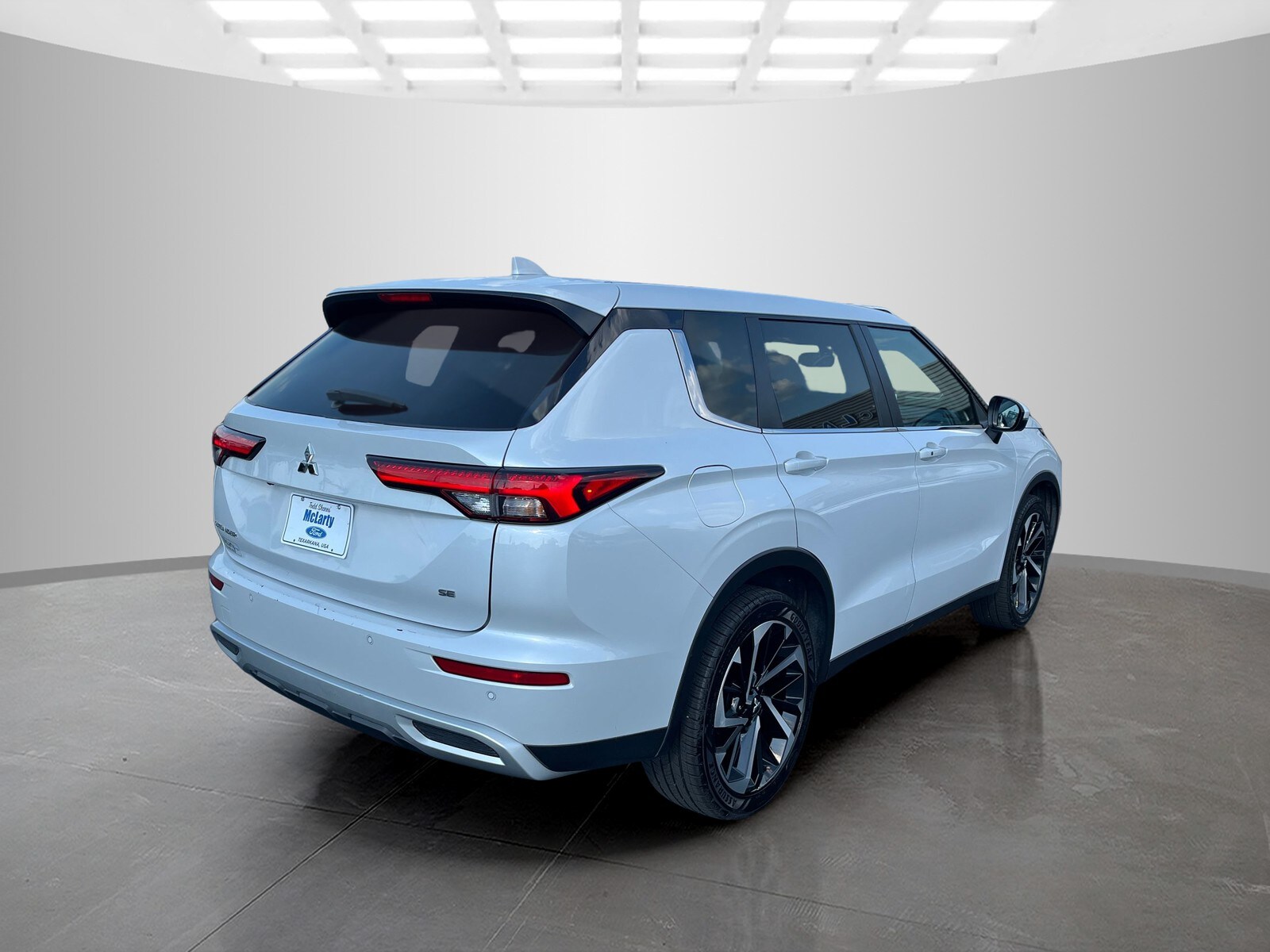 2024 Mitsubishi Outlander SE Ralliart photo 4