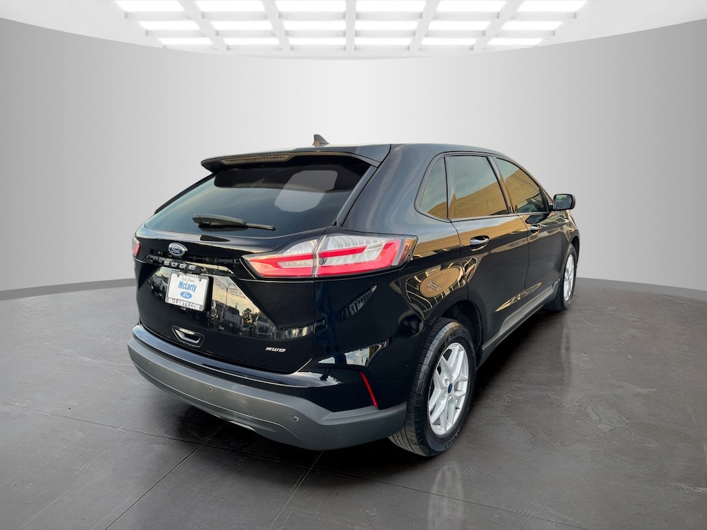 Used 2022 Ford Edge SE SUV