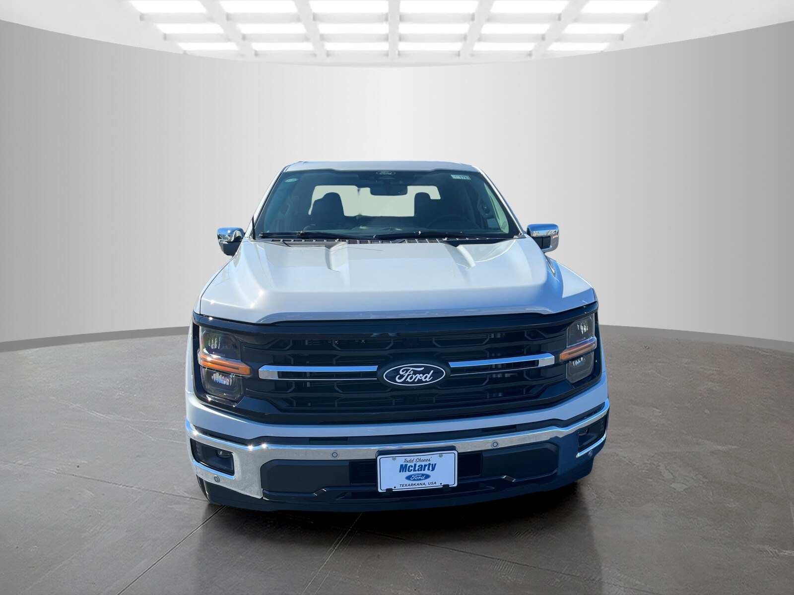 2025 Ford F-150 XLT photo 2