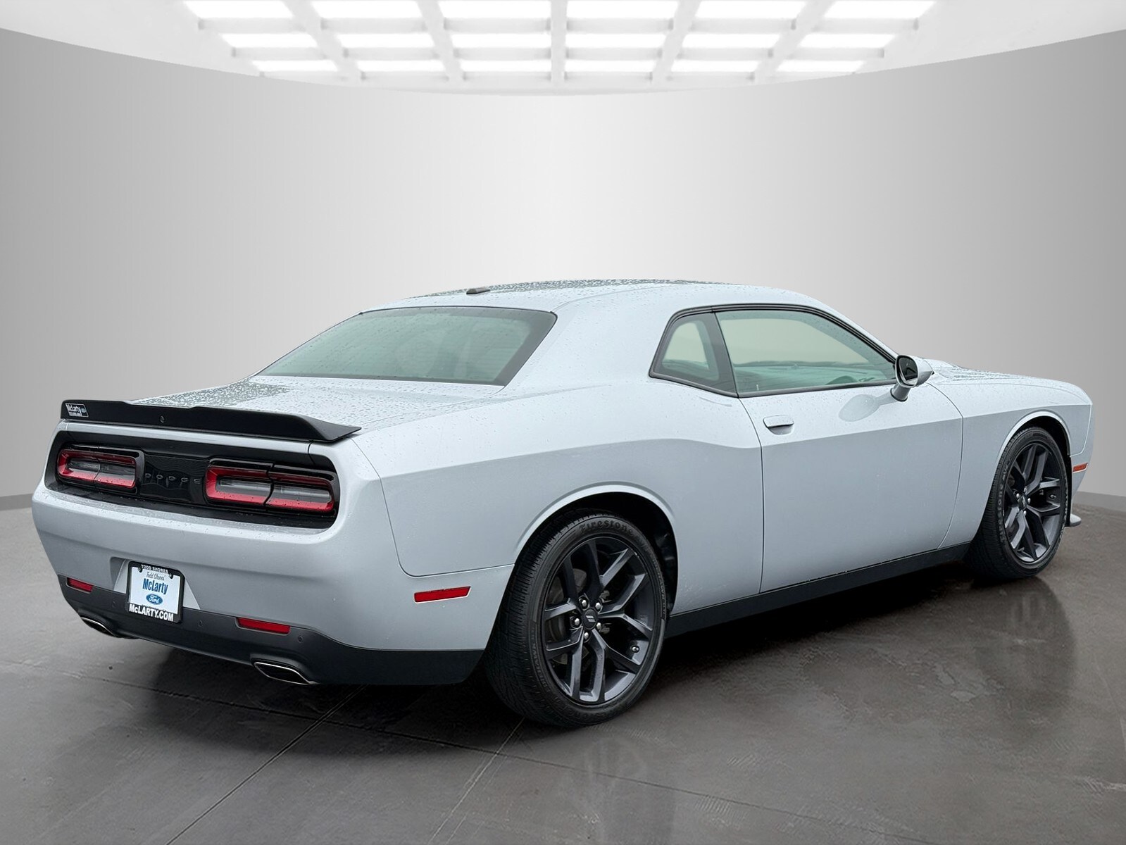 2022 Dodge Challenger GT photo 4