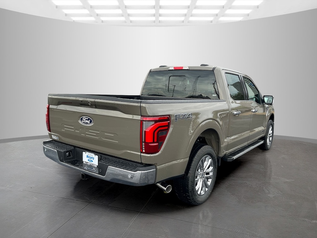 New 2025 Ford F-150 Lariat Crew Cab Pickup