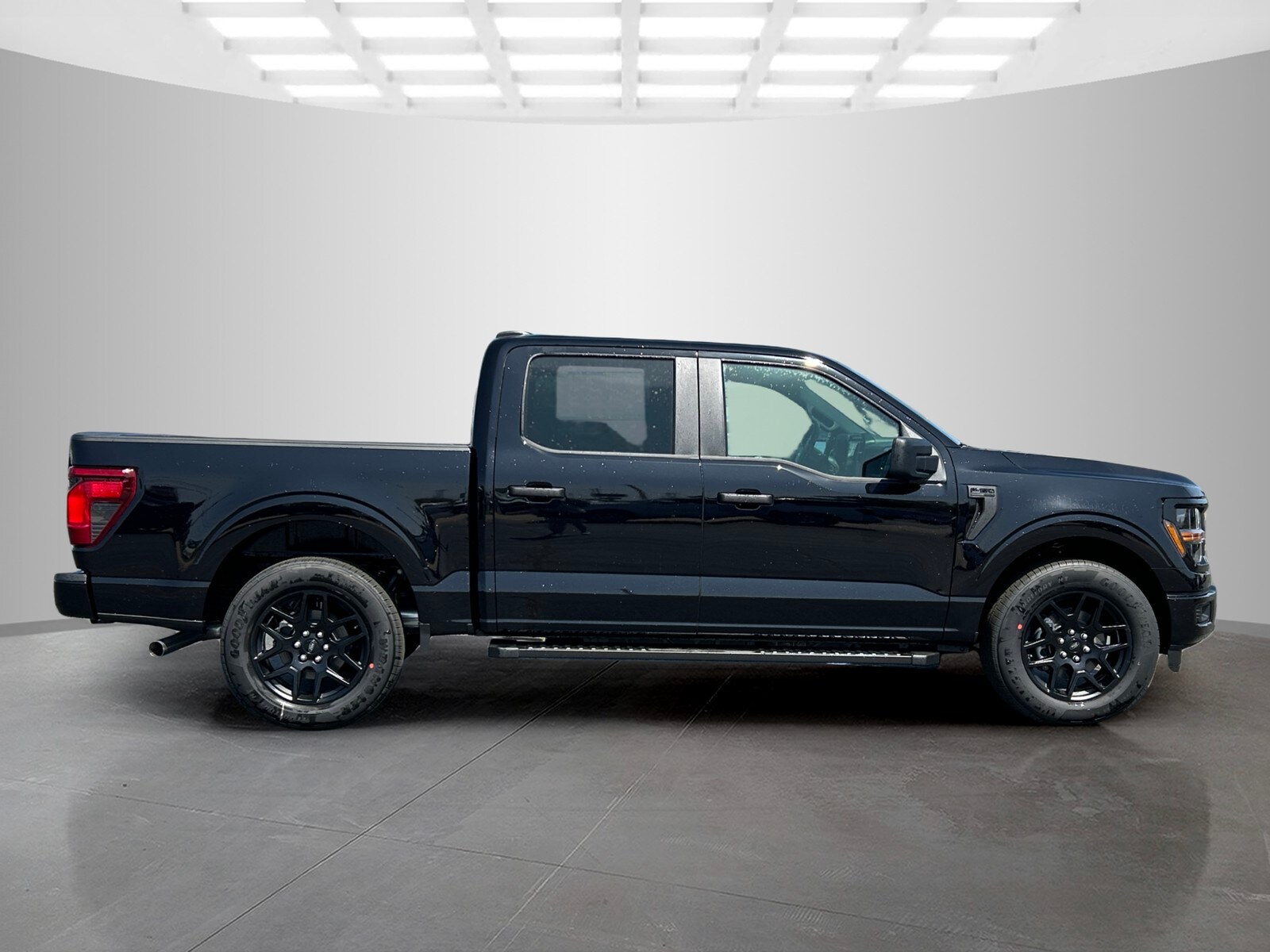 2025 Ford F-150 STX photo 3