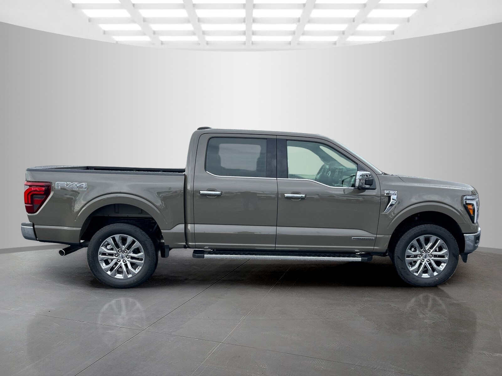 2025 Ford F-150 Lariat photo 3