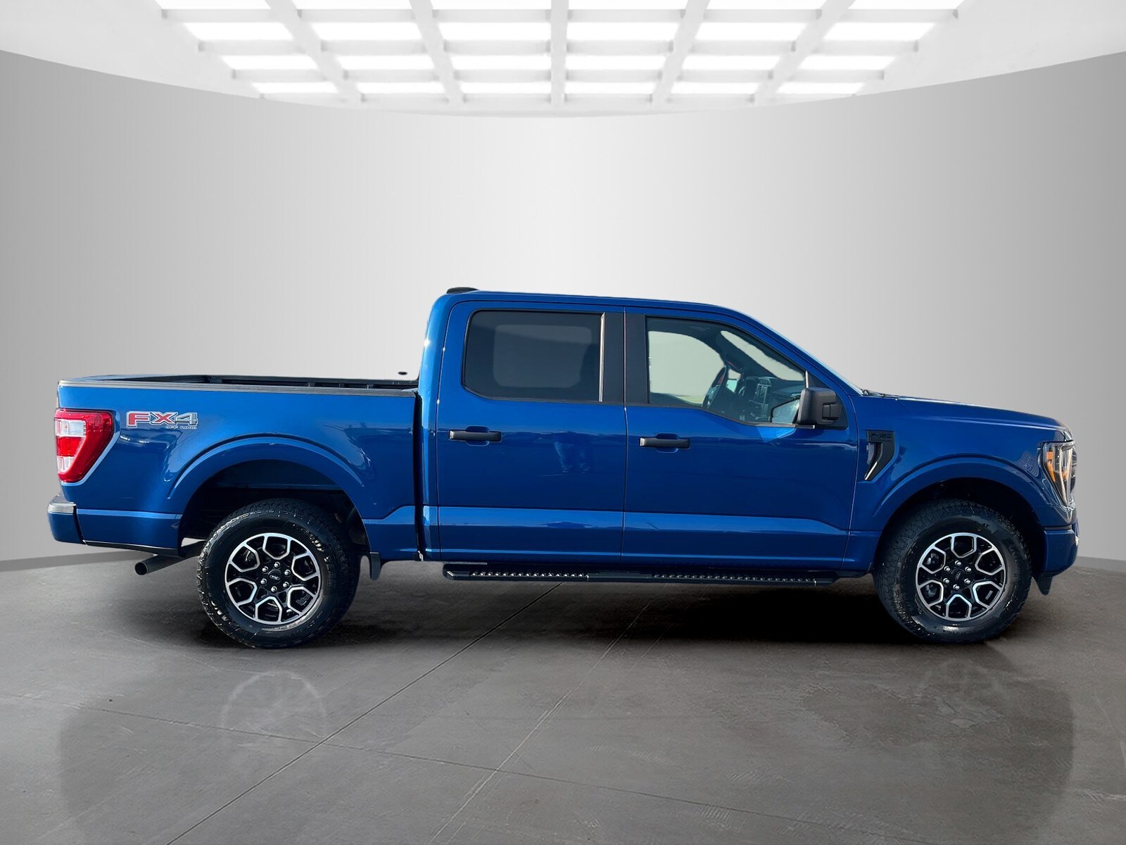2023 Ford F-150 XL photo 3