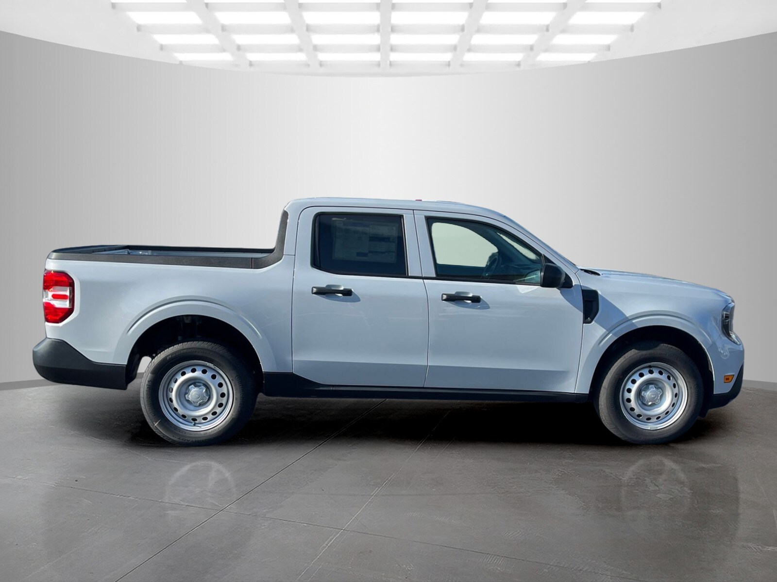 2026 Ford Maverick XL photo 3