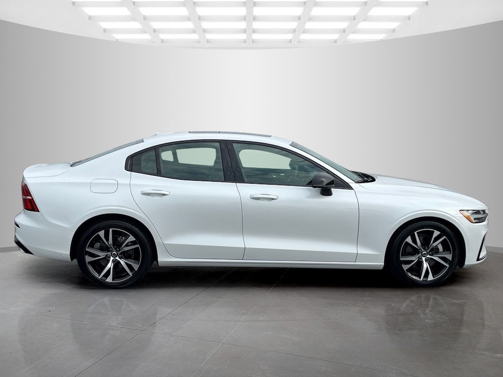 Used 2024 Volvo S60 B5 Core Dark Theme Sedan