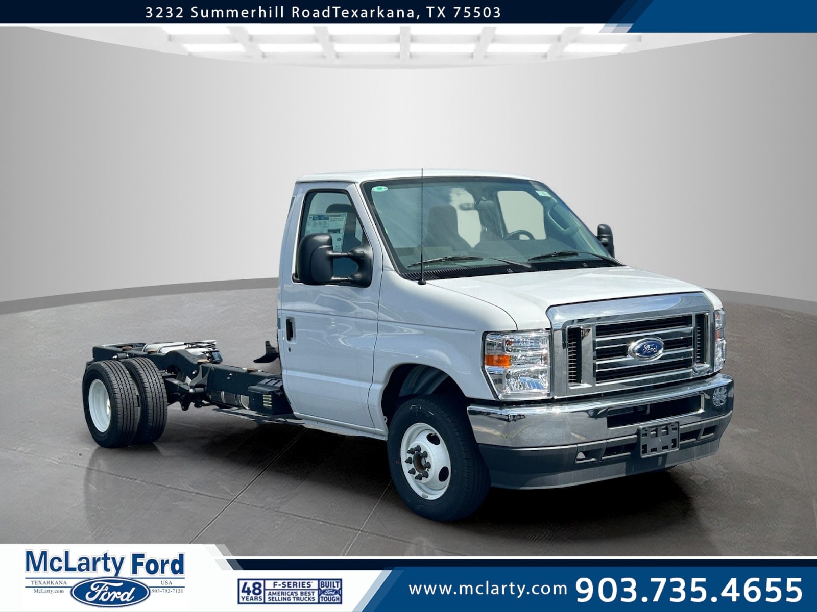 2027 Ford E-Series DRW E-350 Super Duty 138 in WB's photo