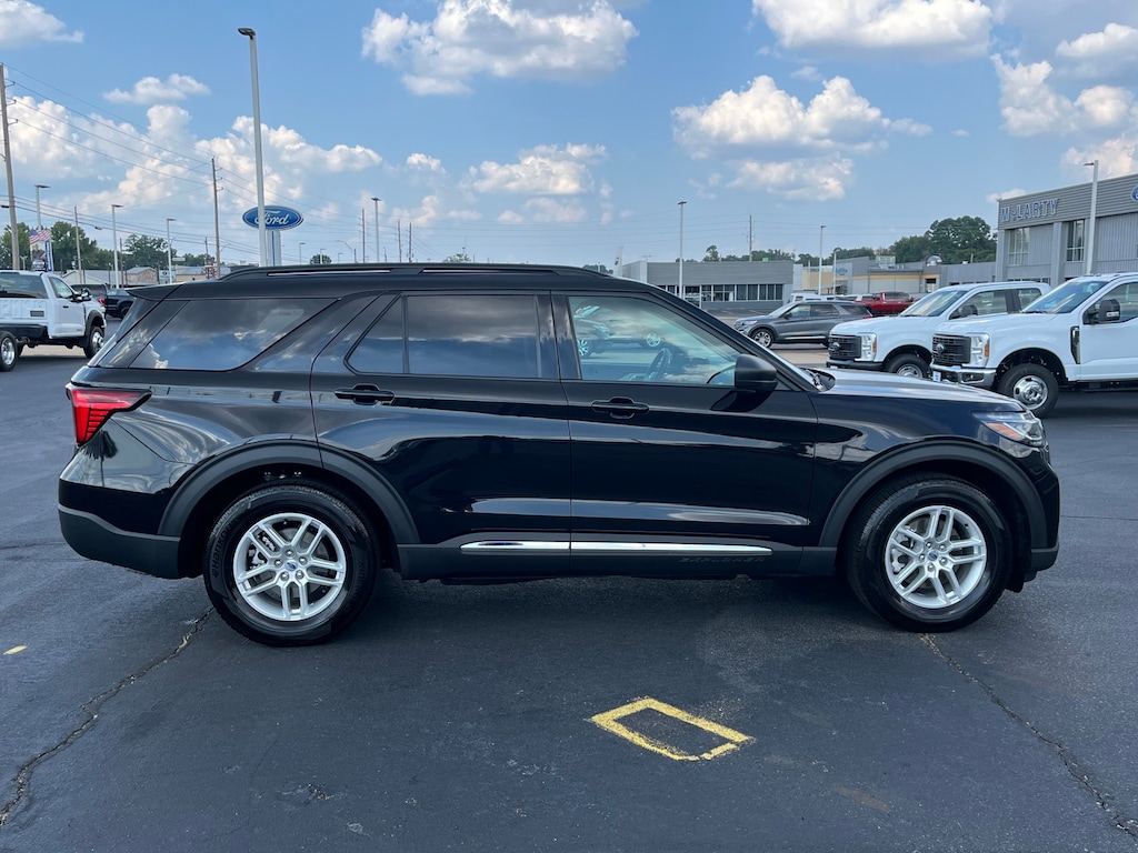 Used 2025 Ford Explorer Active SUV