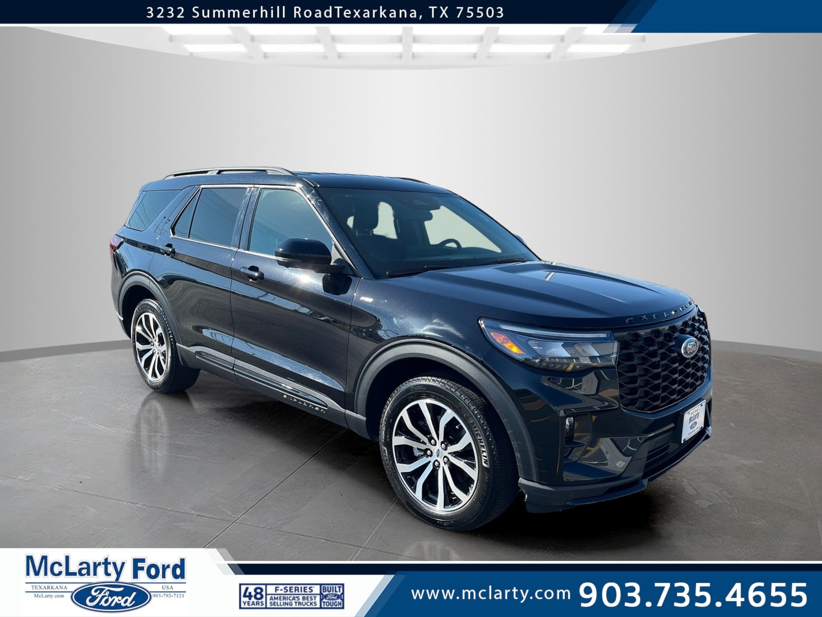 2025 Ford Explorer ST-LINE 4WD (PL535)'s photo