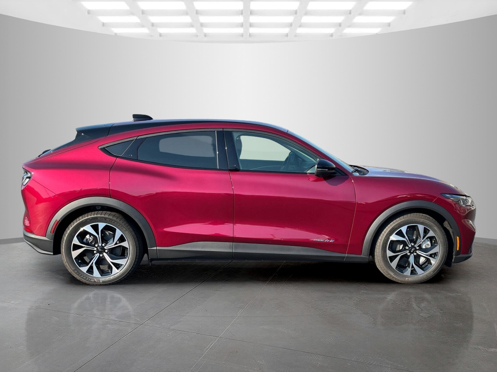 2025 Ford Mustang Mach-E Select photo 3