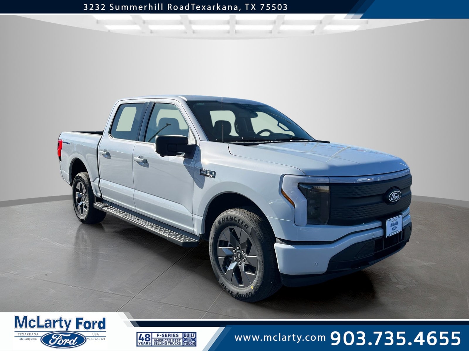 2025 Ford F-150 Lightning Flash's photo