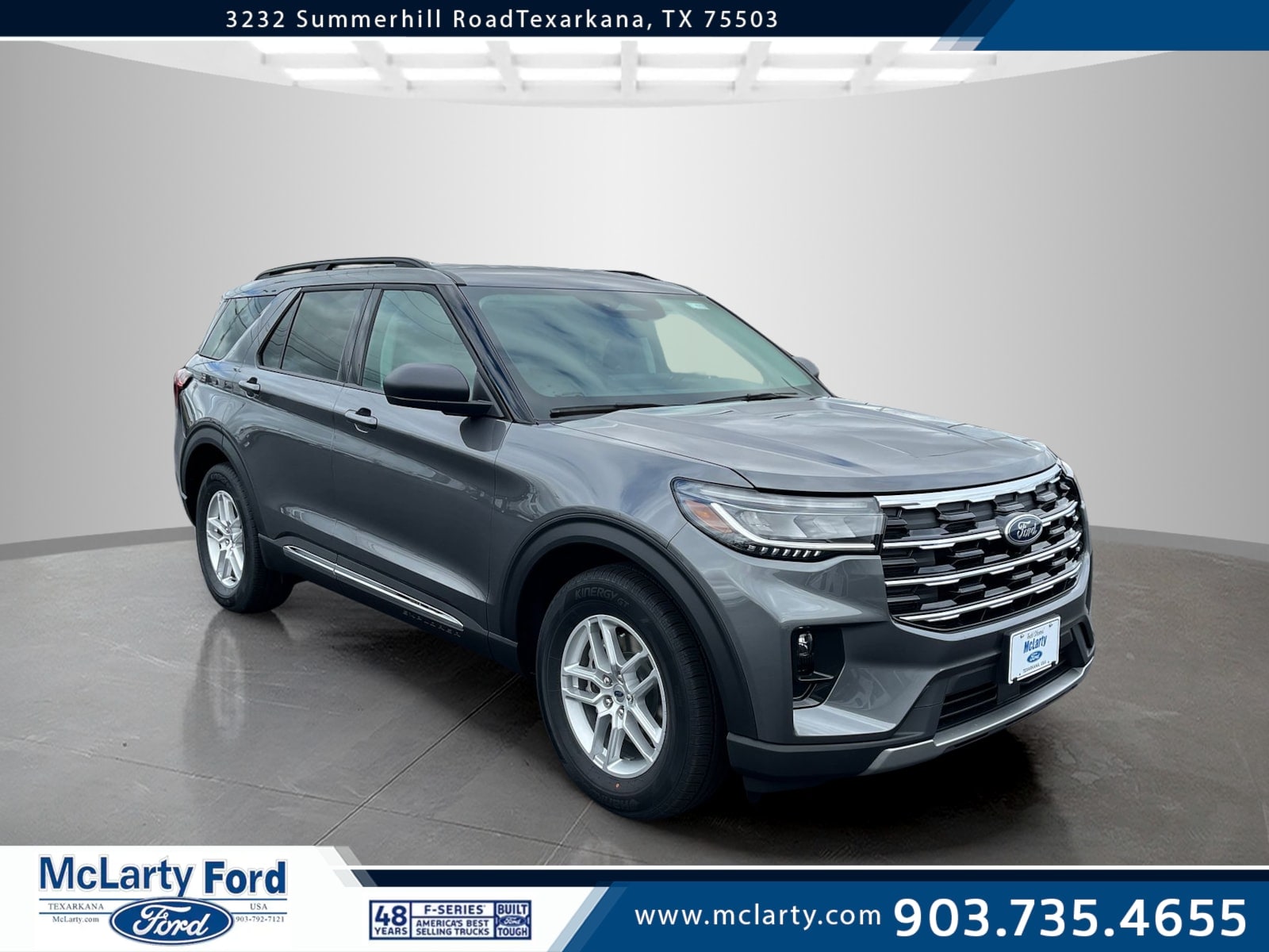 2025 Ford Explorer Active's photo