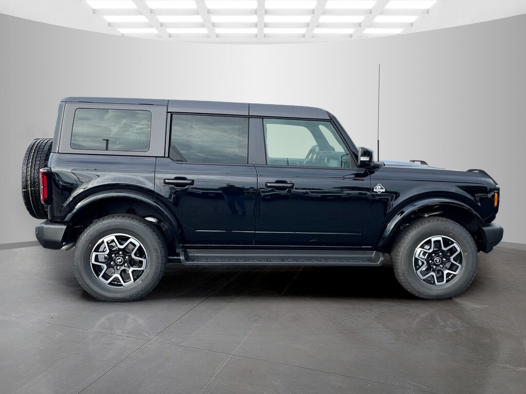New 2025 Ford Bronco Outer Banks Convertible