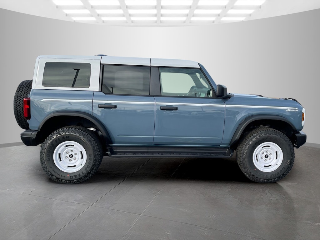 New 2025 Ford Bronco Heritage Edition Convertible