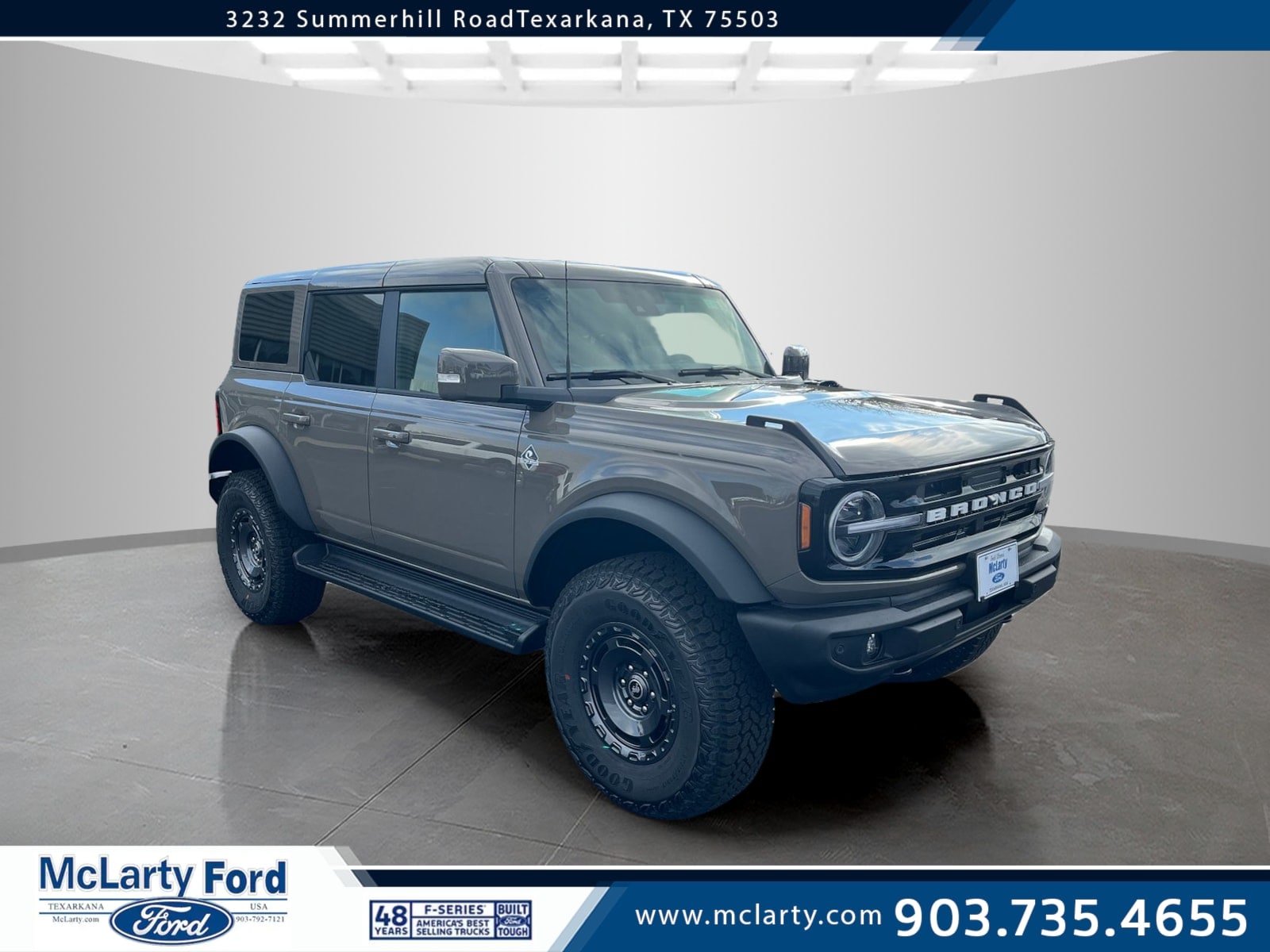 2025 Ford Bronco 4-Door Outer Banks's photo