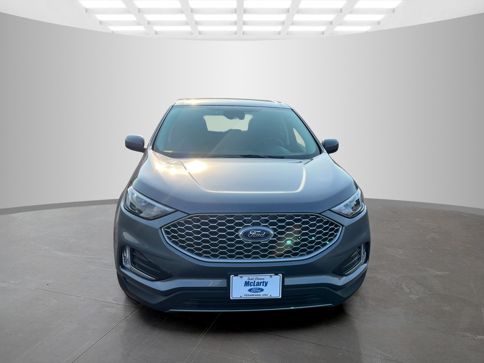 2024 Ford Edge SEL photo 2