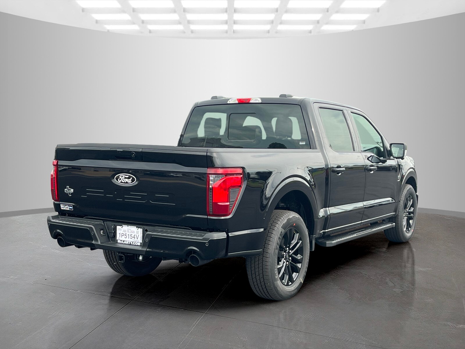 2025 Ford F-150 XLT photo 4