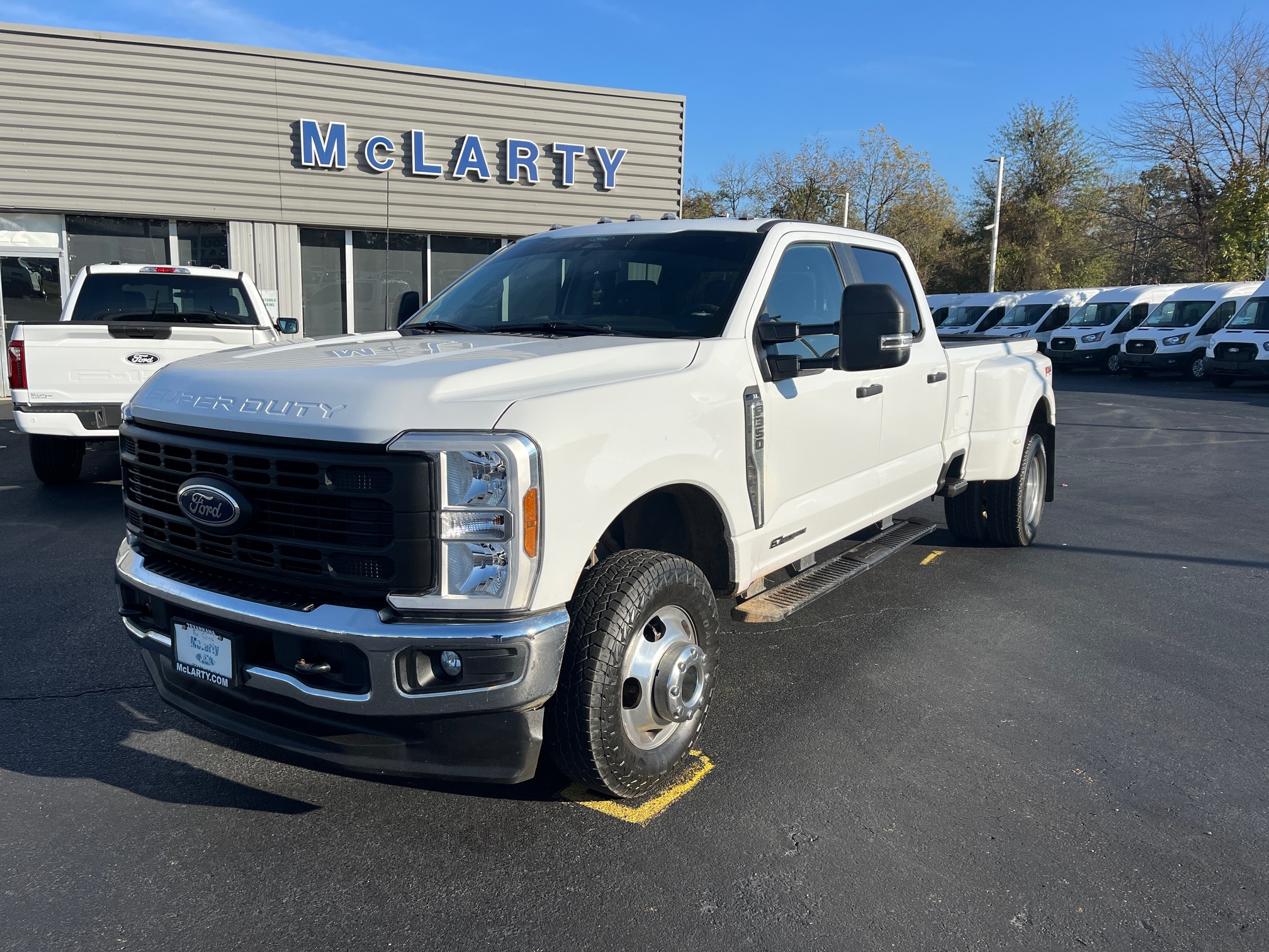 2024 Ford F-350 Super Duty XL's photo