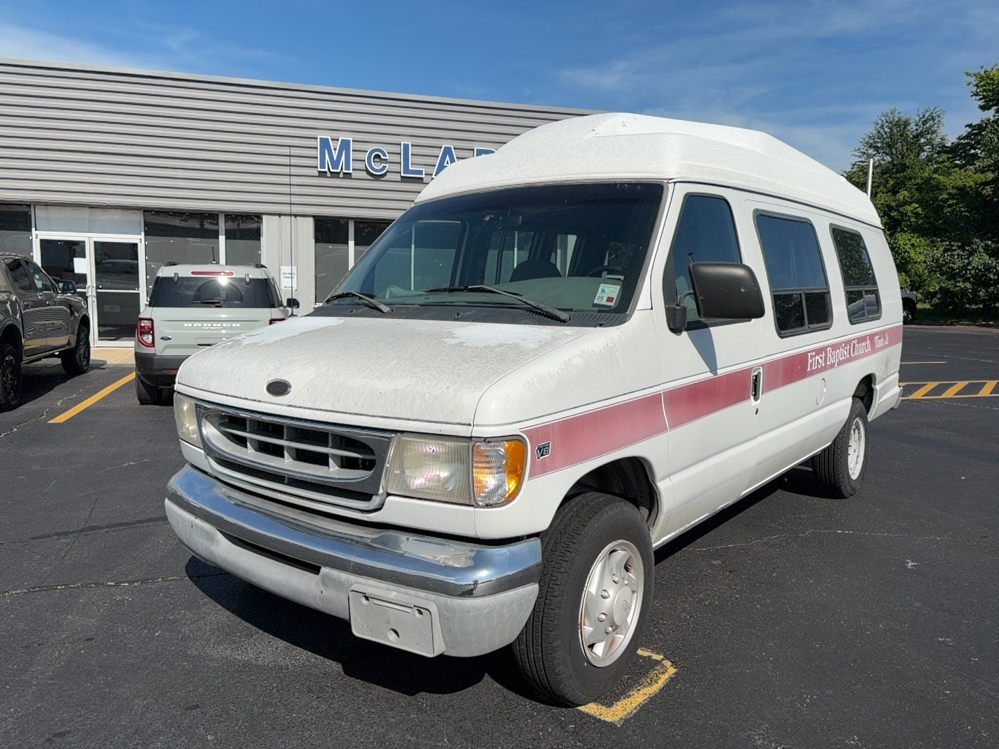 1999 Ford E-Series's photo