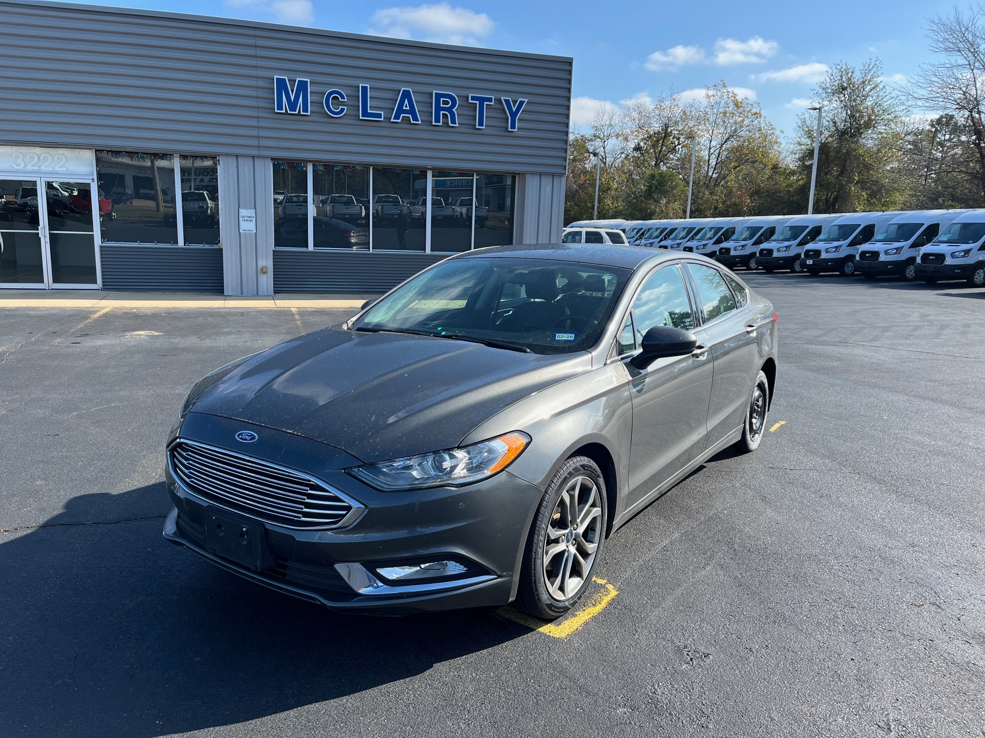 2017 Ford Fusion SE's photo