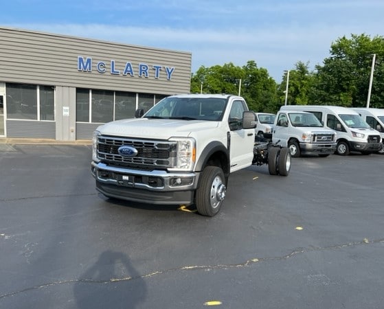 2026 Ford F-550 Super Duty Chassis Cab XL's photo