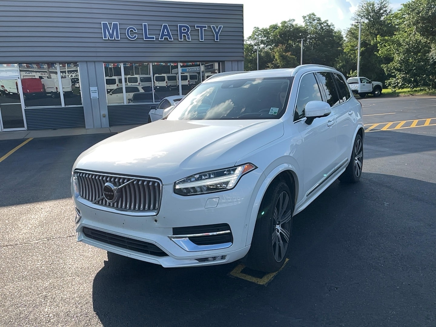 2021 Volvo XC90 T6 Inscription 6 Passenger AWD's photo