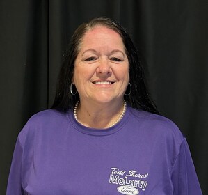 Staff member Diana Howard from ID_a4f3bd