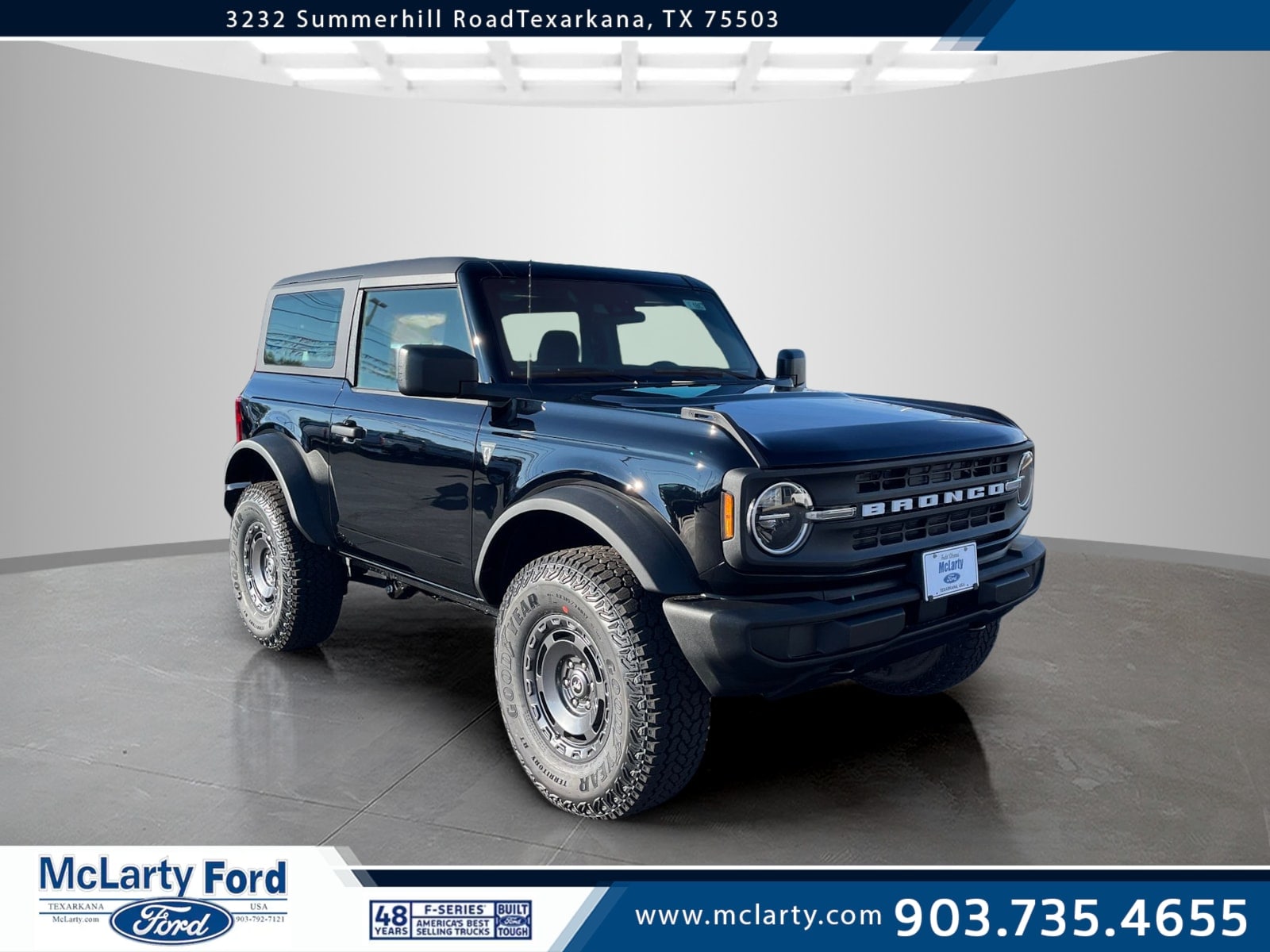 2025 Ford Bronco 2-Door Base's photo