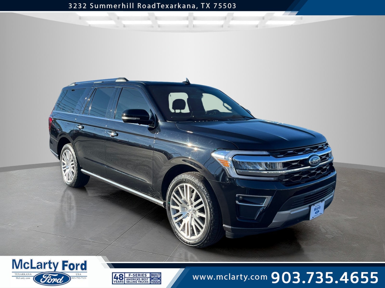 2022 Ford Expedition Limited's photo