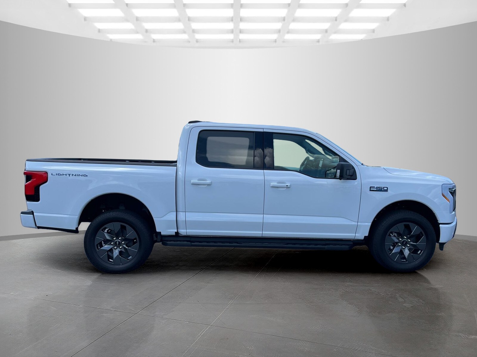 2025 Ford F-150 Lightning photo 3