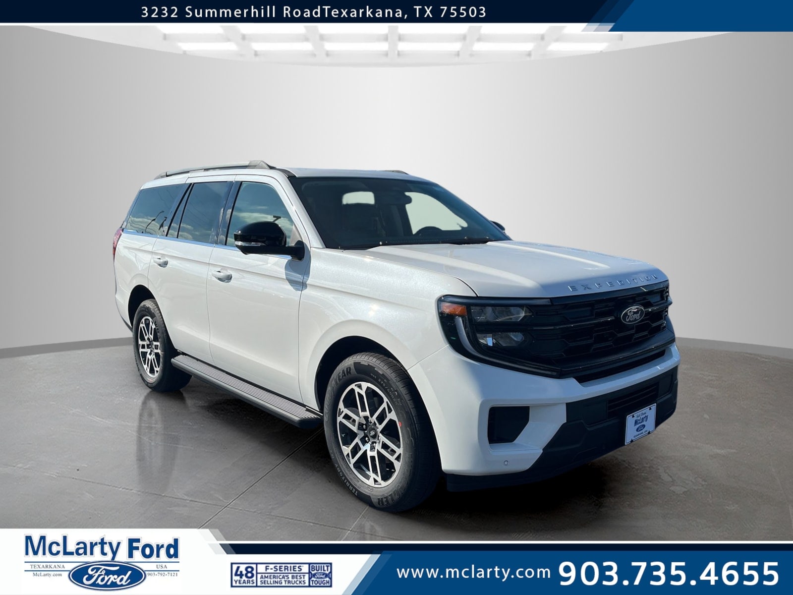 2025 Ford Expedition Active's photo