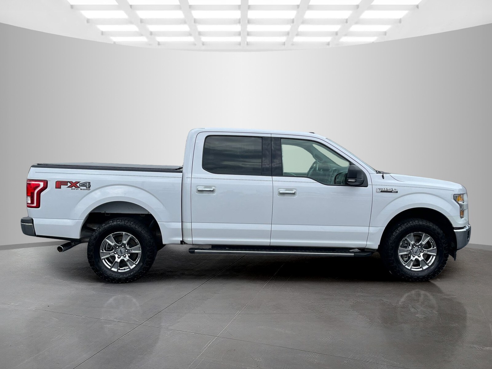 2017 Ford F-150 XLT photo 3