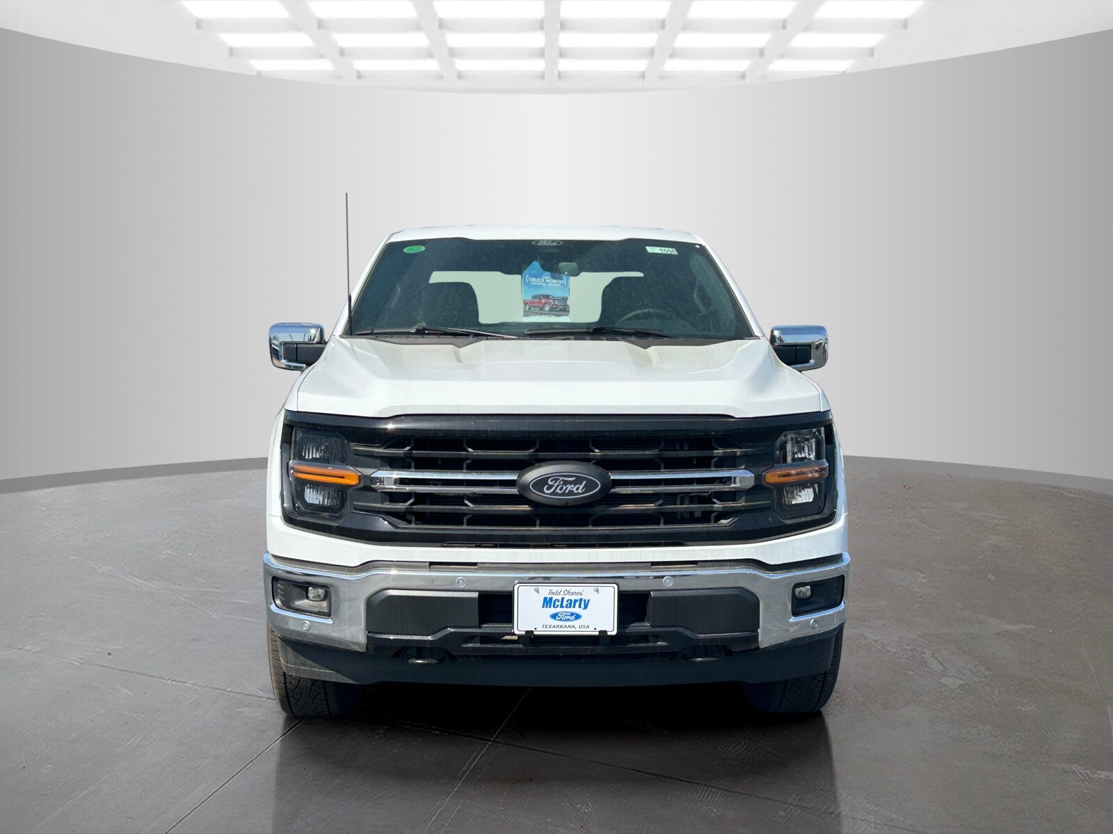 2025 Ford F-150 XLT photo 2
