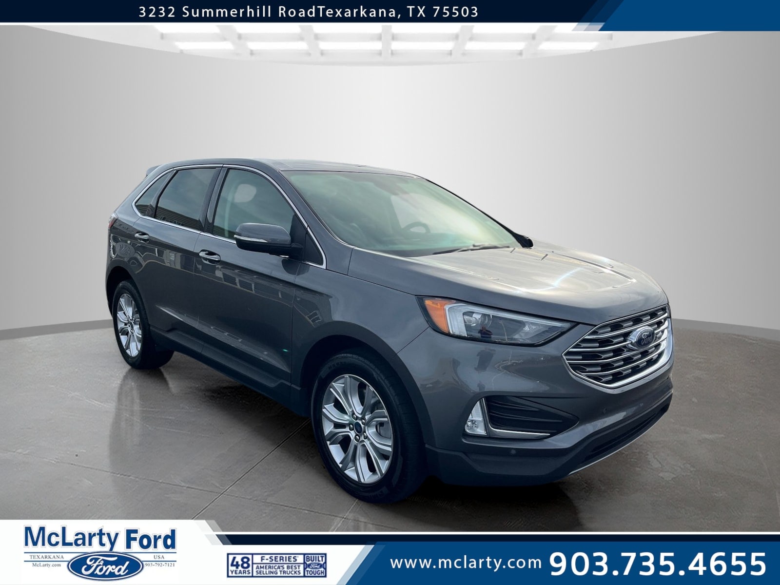 2022 Ford Edge Titanium's photo