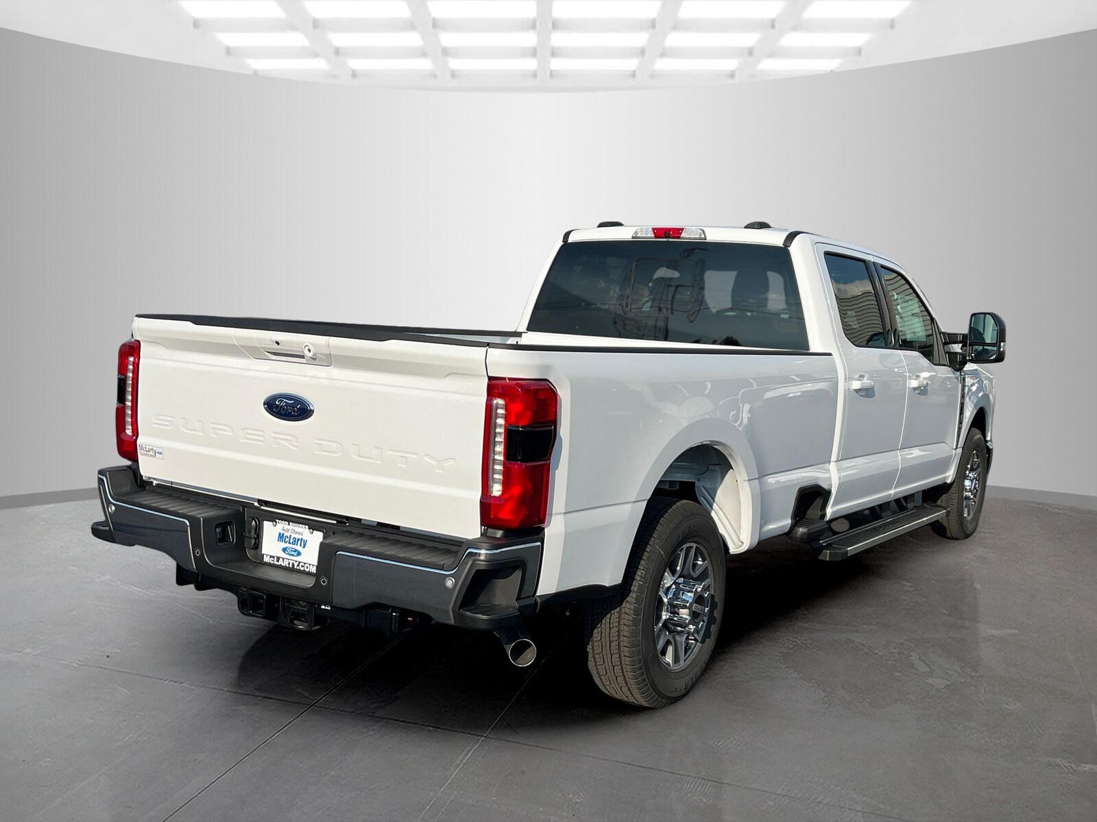 2026 Ford F-350 Lariat photo 4