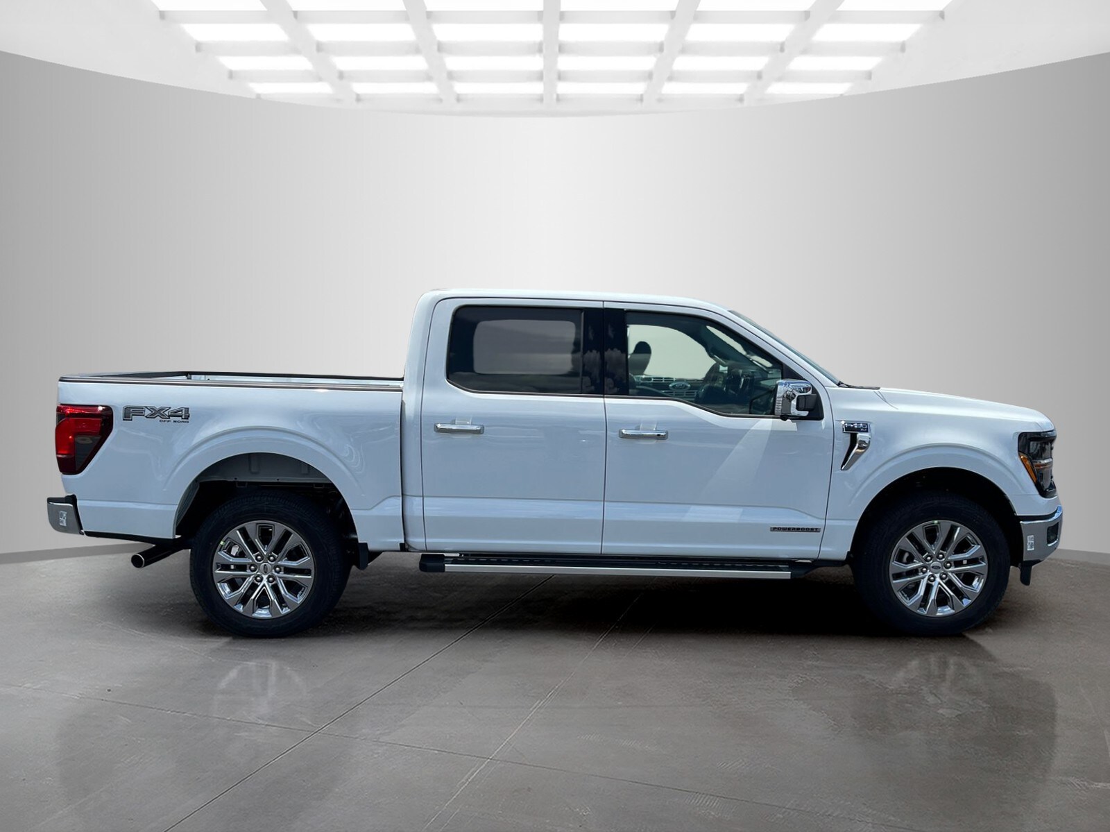 2025 Ford F-150 XLT photo 3