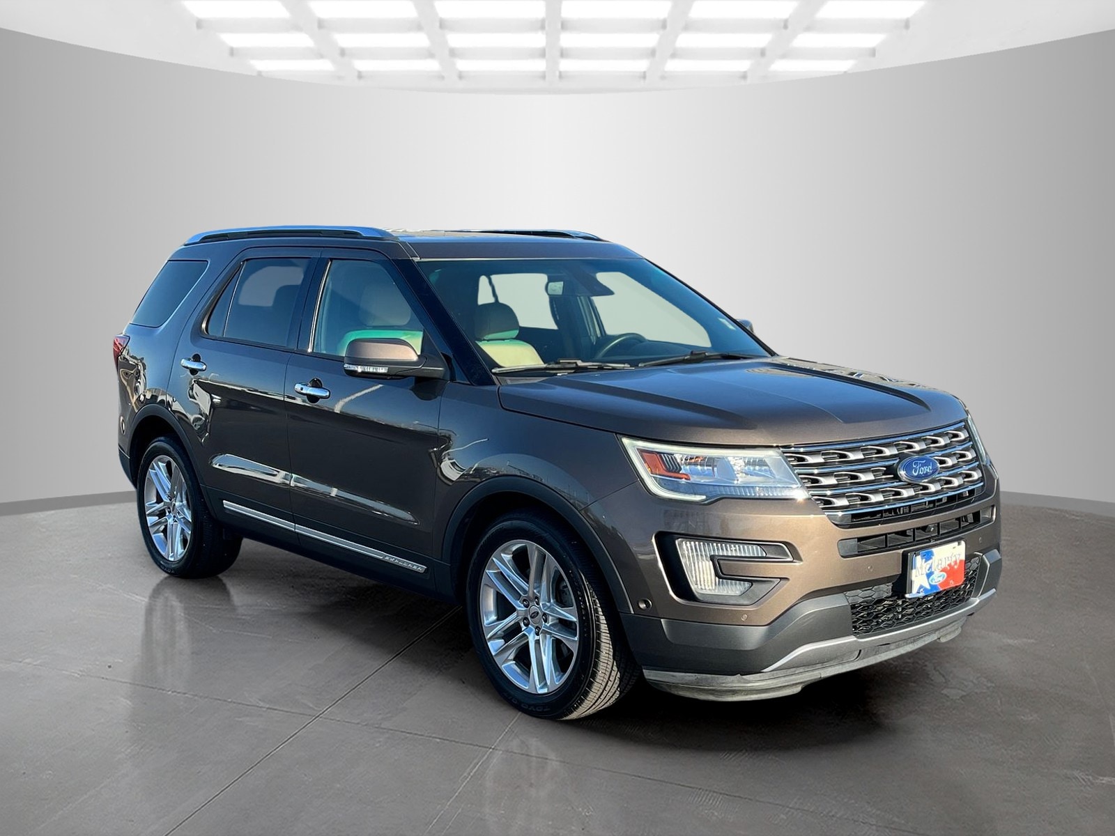2016 Ford Explorer Limited's photo