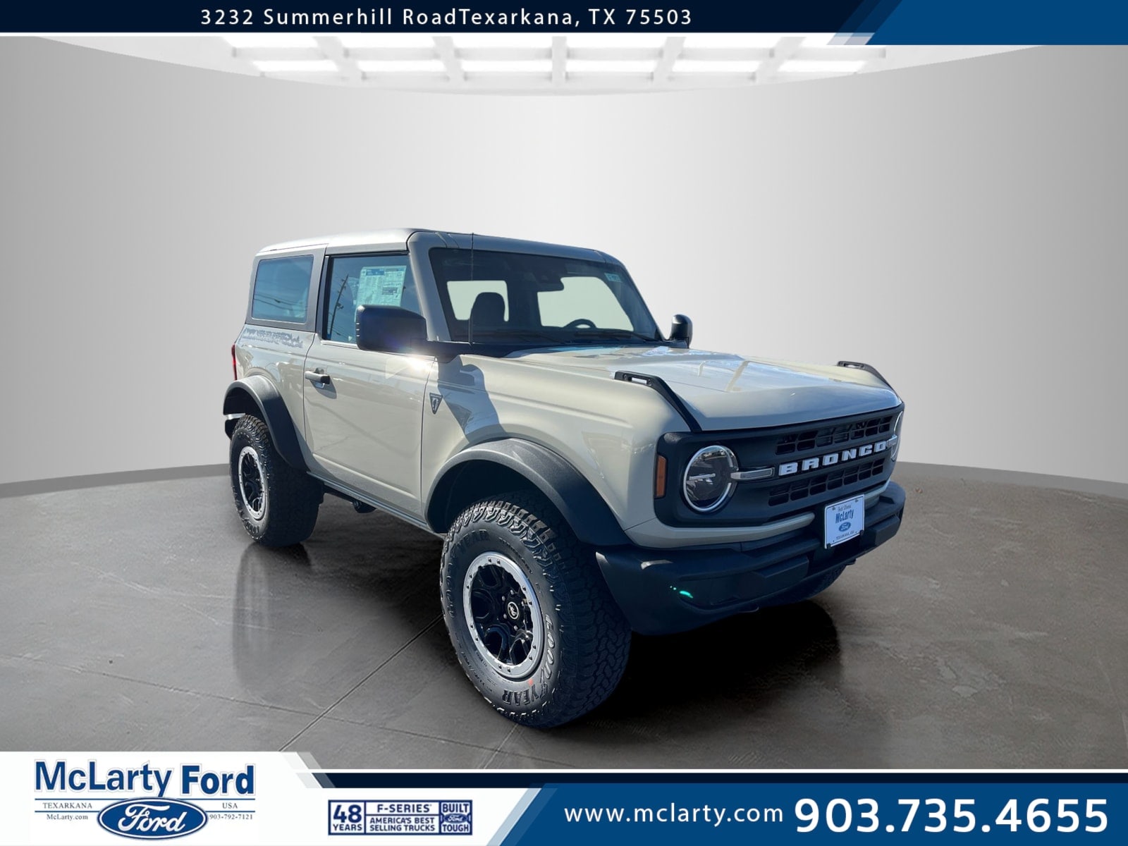 2025 Ford Bronco 2-Door Base's photo