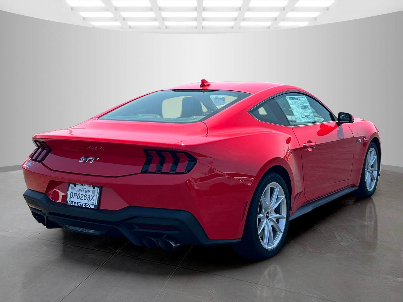 2025 Ford Mustang GT Premium photo 4