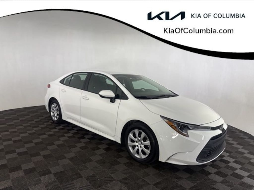 Used 2024 Toyota Corolla LE Sedan