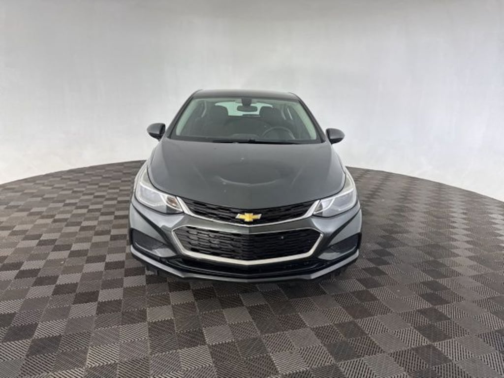 Used 2017 Chevrolet Cruze LT Hatchback