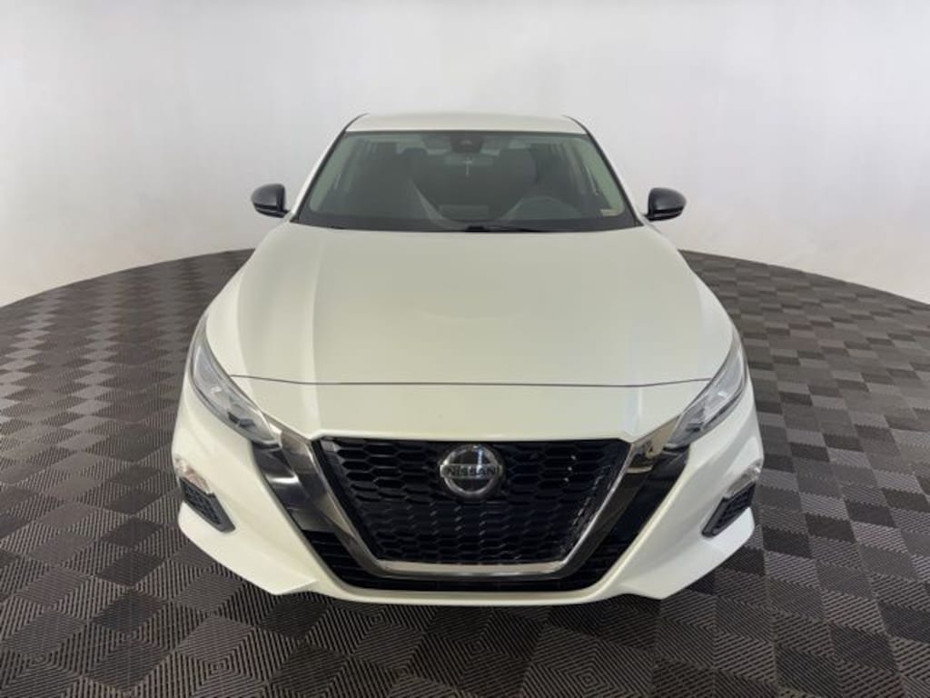 Used 2020 Nissan Altima 2.5 SR Sedan
