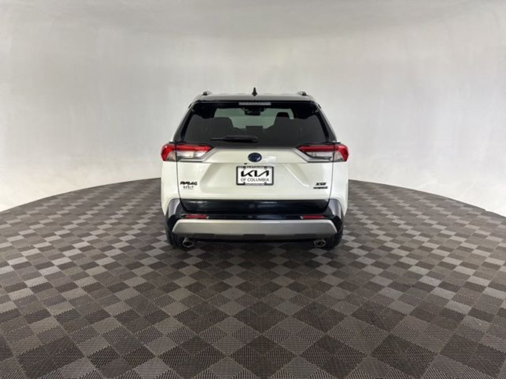 Used 2022 Toyota RAV4 Hybrid XSE SUV
