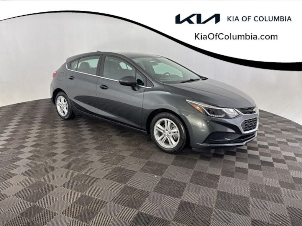 Used 2017 Chevrolet Cruze LT Hatchback