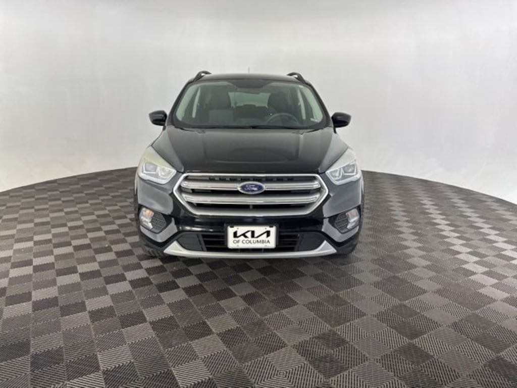 Used 2017 Ford Escape SE SUV