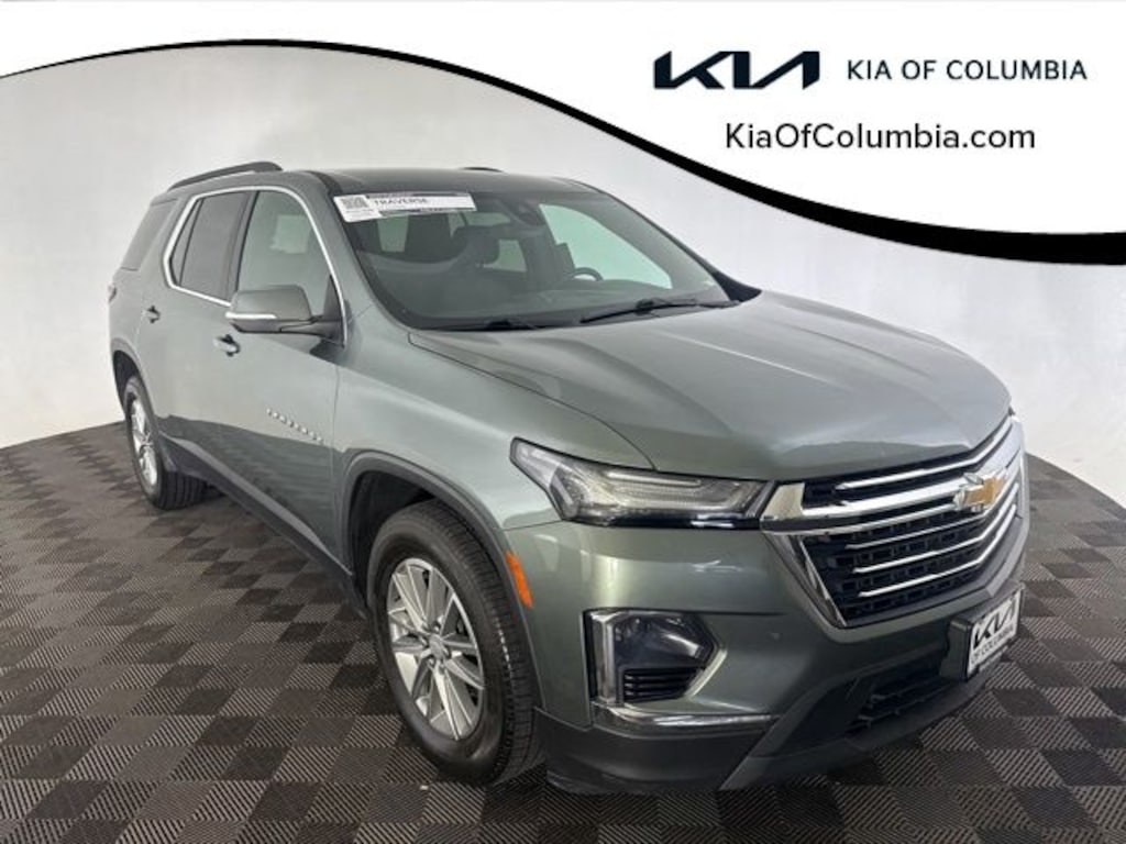 Used 2023 Chevrolet Traverse LT SUV