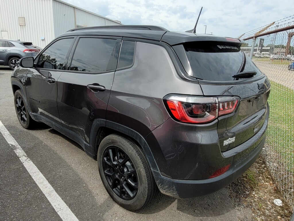 Used 2022 Jeep Compass Altitude SUV