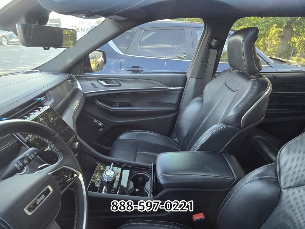 Used 2022 Jeep New Grand Cherokee Overland SUV